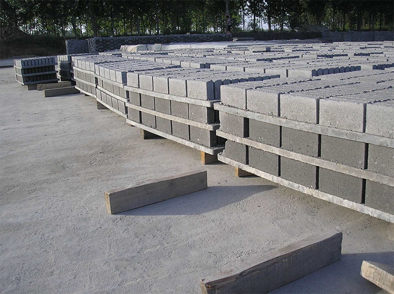 <a href=http://m.foreshore.com.cn/zjtb/ target=_blank class=infotextkey>水泥磚機托板</a>